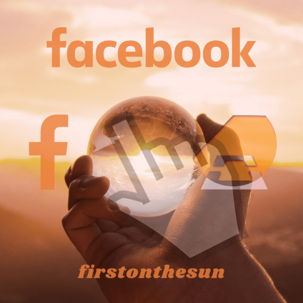 Feld mit Facebook-Logo und firstonthesun-Logo was als Button vom Online-Shop zu Facebook führt.