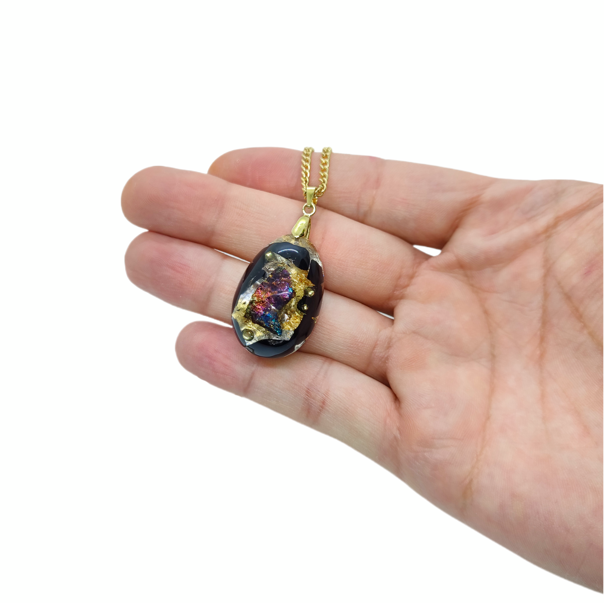 Orgonit Anhänger aus schwarzem Turmalin & Gold mit vergoldeter Silberkette.
