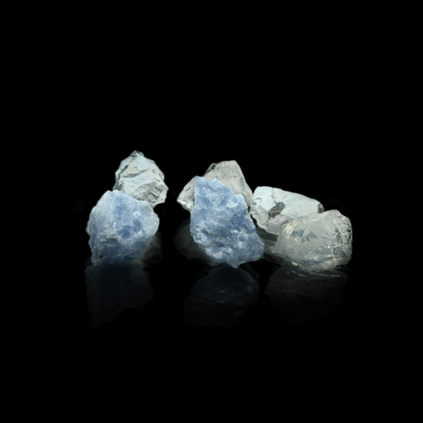 Handgearbeitete Wasserstein Edelsteinmischung bestehend aus 2x Girasol, 2x Blauer Calcit & 2x Magnesit