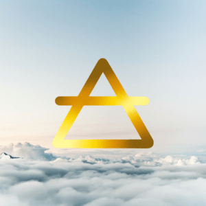 Das alchemistische Symbol des Elements Luft auf einem himmlischen Hintergrund. Dieses Zeichen zeigt ein nach oben gerichtetes Dreieck mit einem durchgehenden Strich.