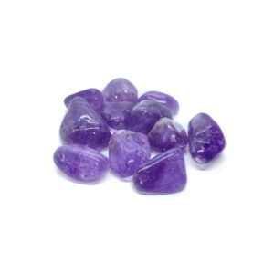 Amethyst - Violette Quarz Trommelsteine mit spiegelglatter Oberfläche.